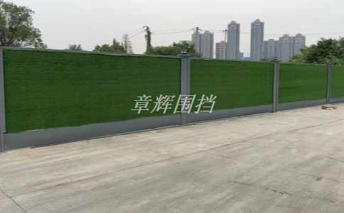 簡(jiǎn)易圍擋的照明設(shè)施是否需要考慮夜間通行需求？