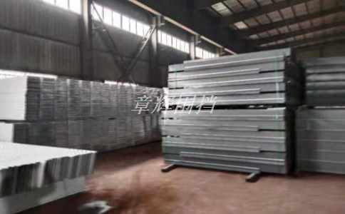 簡易圍擋在建筑工地周邊的應用效果如何？（建筑工地中簡易圍擋的環(huán)境隔離作用）